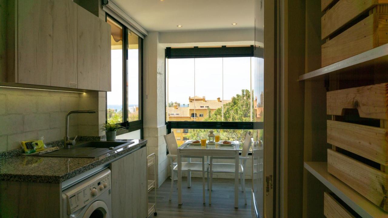Apartment Aloha Playa Malaga Бенальмадена Екстер'єр фото