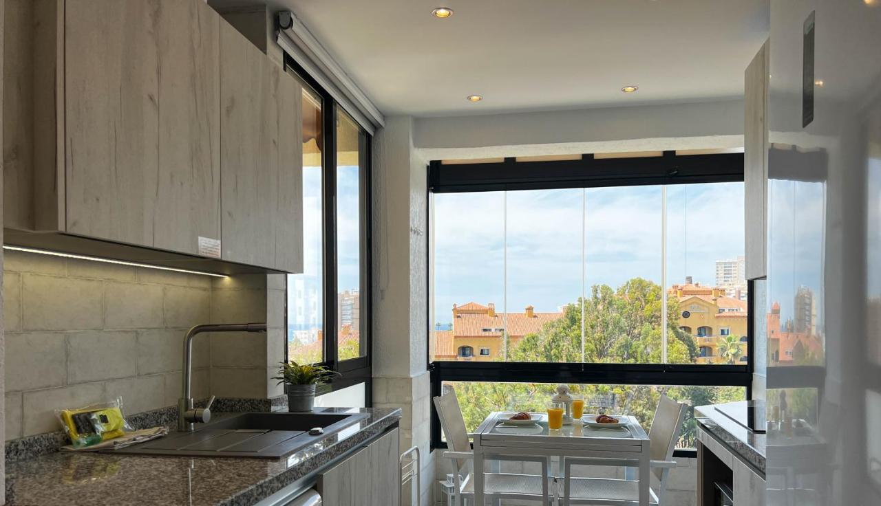 Apartment Aloha Playa Malaga Бенальмадена Екстер'єр фото